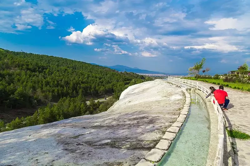 Akkayalar Travertenleri: Bolu'nun Pamukkalesi