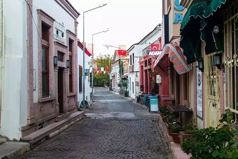 Cunda Adası: Ayvalık Balıkesir'in Huzuru Alibey Adası