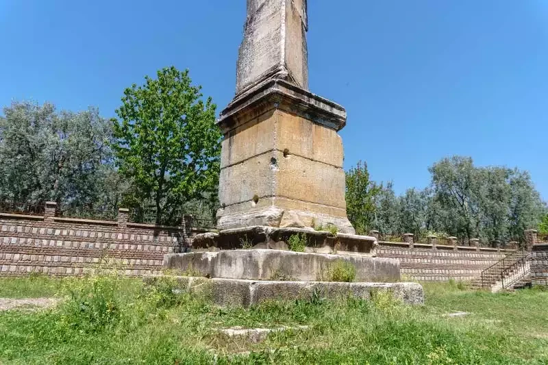 İznik Dikilitaş: Zamanın Ötesinde Mükemmel Bir Keşif