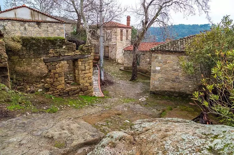 Adatepe Köyü: Çanakkale'nin Tarihi Köşesinde Zamanın Durduğu Yer