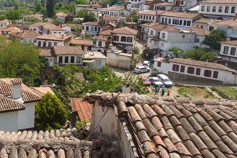 Şirince Köyü'nde Bir Gün: Tarih, Doğa ve Lezzetler