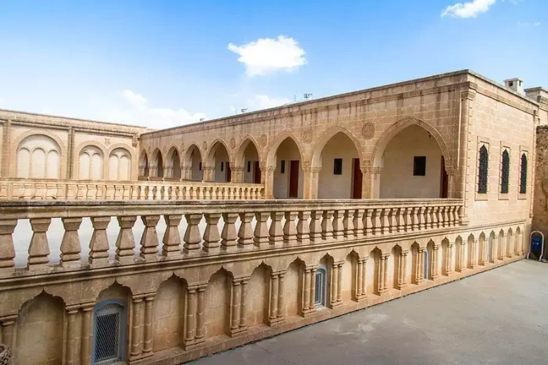 Mor Gabriel Manastırı Nerede? Midyat Deyrulumur Manastırı'nın Önemi