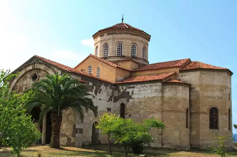 Trabzon Ayasofya Müzesi Tarihi ve Mimari Detayları: Eşsiz Semboller