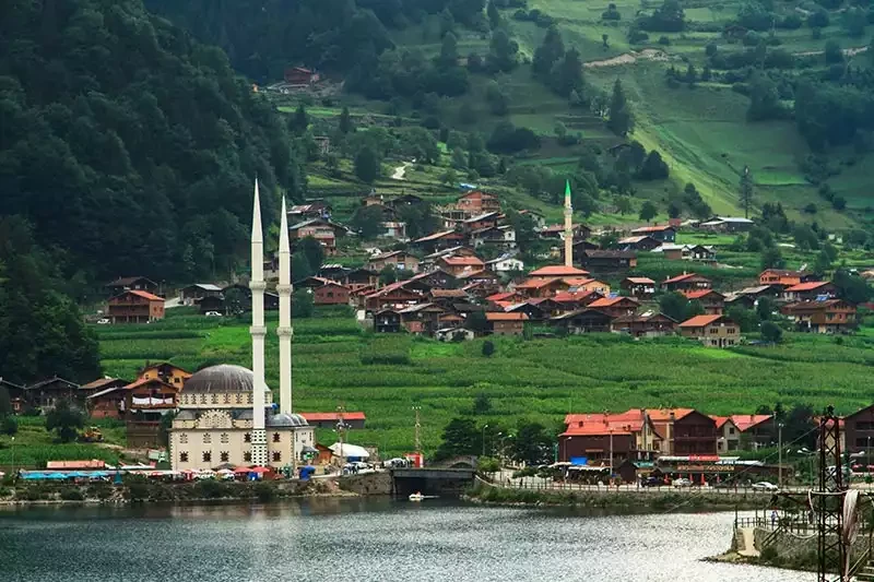 Uzungöl Gezi Rehberi: Trabzon'un Doğa Harikası