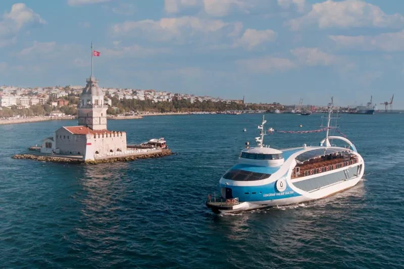 İstanbul'da Ücretsiz Boğaz Turu: Üsküdar Valide Sultan Gemisi