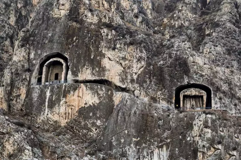 Amasya Kral Kaya Mezarları: Pontus Krallarının Gizemli Mirası