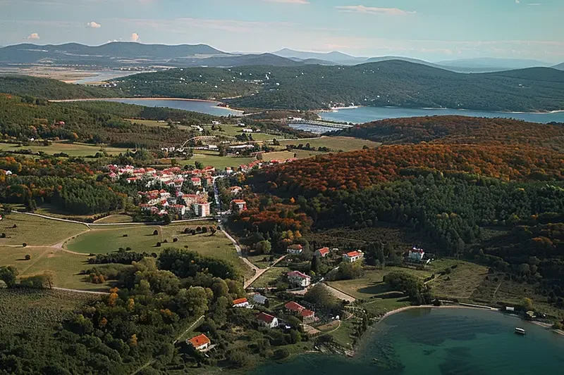 Badavut Plajı: Ayvalık'ta Mavi Bayraklı Saklı Bir Kumsal