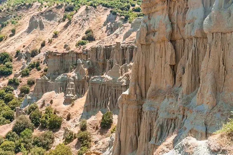 Kula Peri Bacaları: Ege'nin Kapadokyası Kuladokya Rehberi