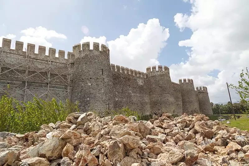 Mamure Kalesi: Anamur'da Yüzyıllara Meydan Okuyan Hikayesi