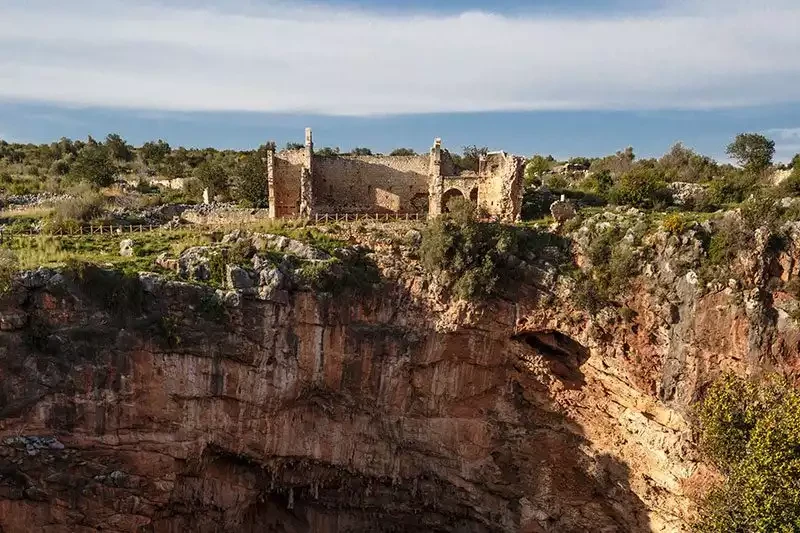 Kanlıdivane Ören Yeri ve Antik Kenti Hikayesi