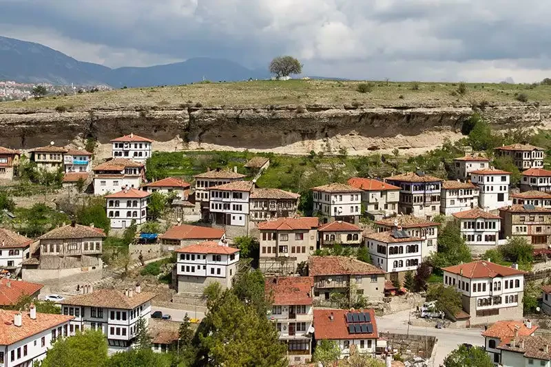 Safranbolu Gezilecek Yerler ve Tarihi Mekanlar: Eski Çarşı ve Otelleri