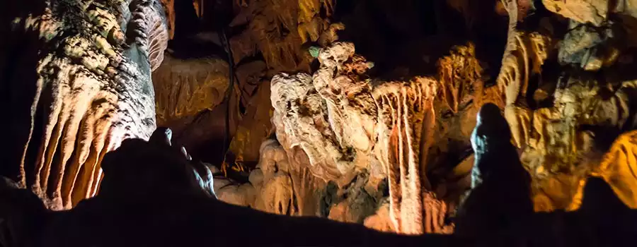 Damlataş Mağarası: Alanya’nın Gizemli ve Büyüleyici Köşesi