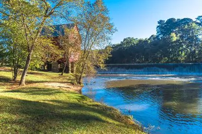 Starr's Mill Waterfall: Serene Beauty at Fayette County