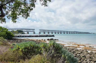 Key West Bridges: Driving the Overseas Highwayand 7 Mile Bridge