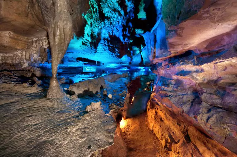 Ruby Falls Cave Rock Formations Tennessee